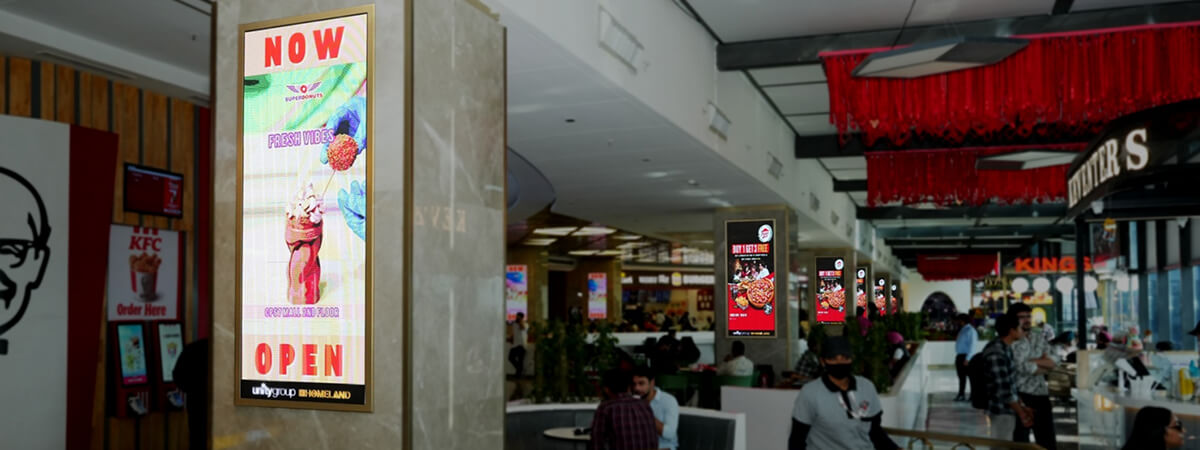 Digital Food Court Pillar Screens